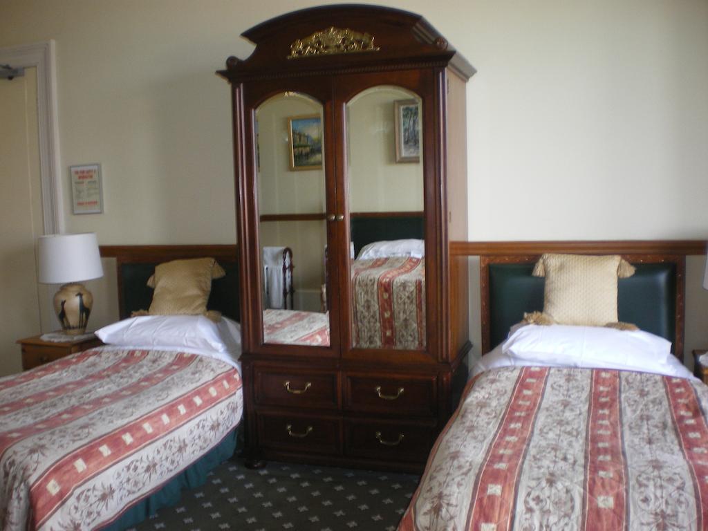 Langley Bank Guest House Ер Екстер'єр фото